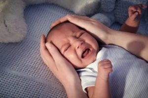 Ребенок сильно плачет по вечерам