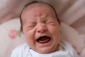 Ребенок сильно плачет по вечерам